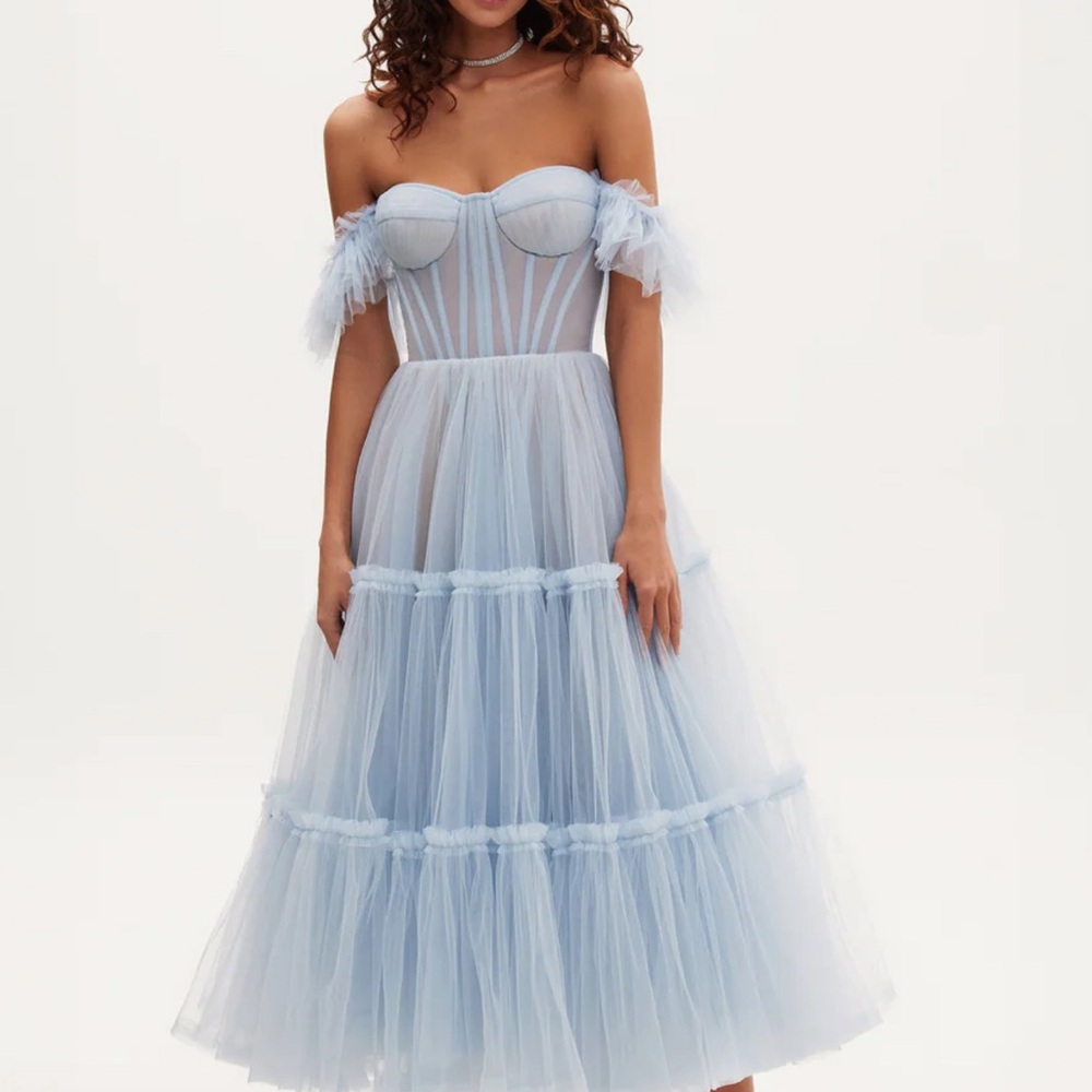 Mila Dress light Blue size Small , used one time